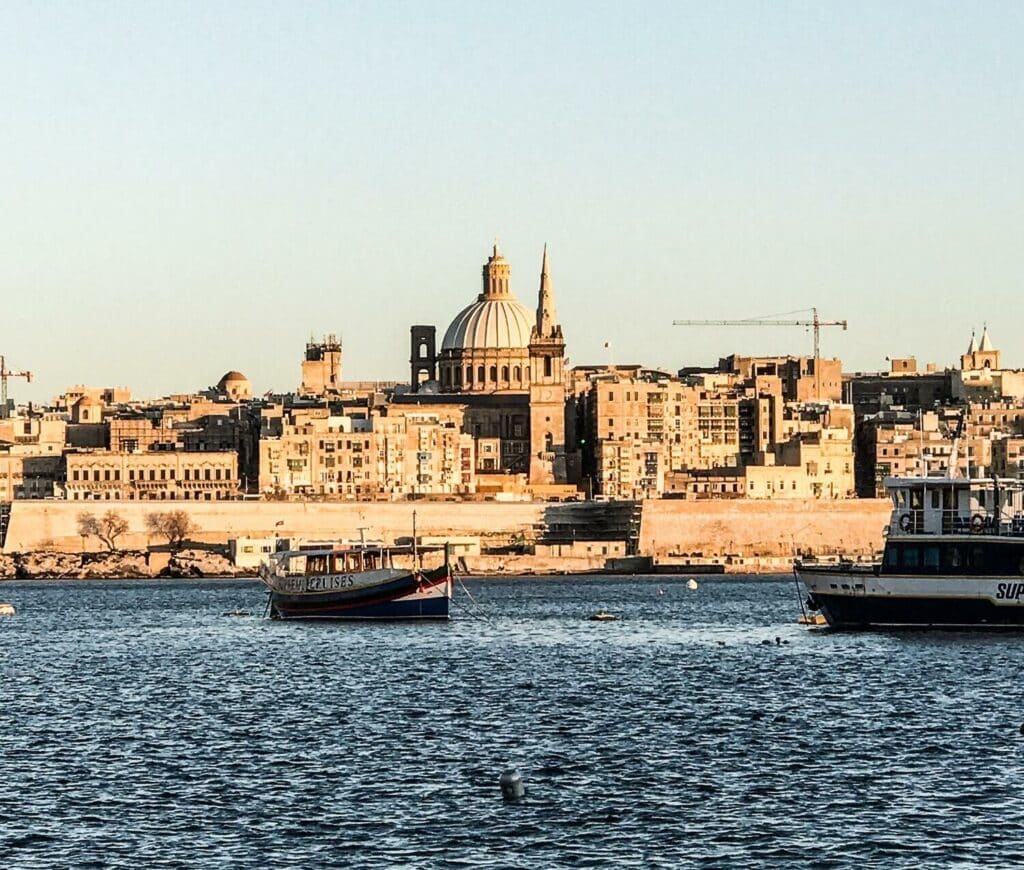 malta-beach-valleta-launderette